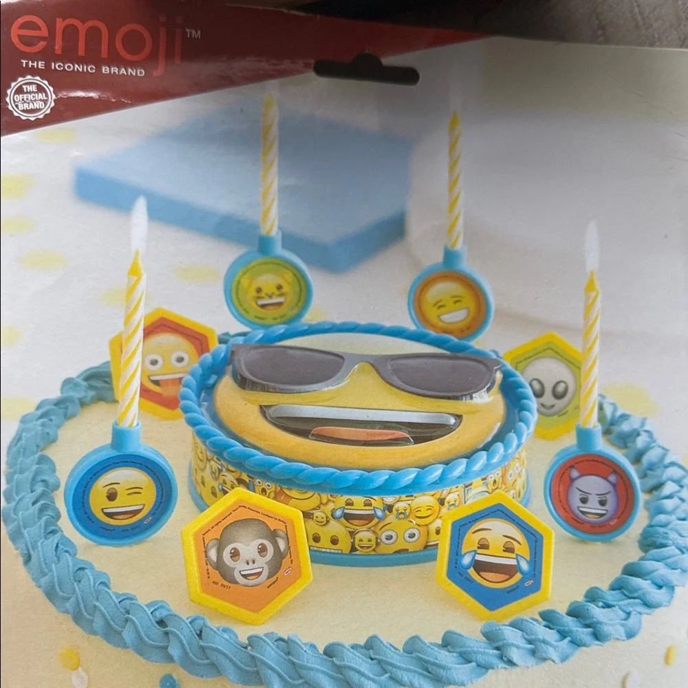 Emoji cake topper  emoji